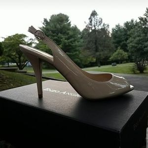 Enzo Angiolini slingbacks